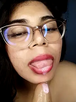 Diamily Live XXX Chat