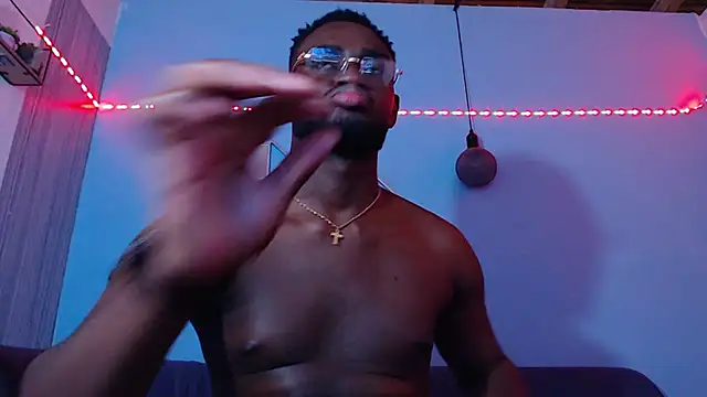Show modela eebony_stallion na web-kameri