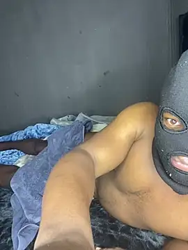 Pokazy przed kamerką – darkdickgg