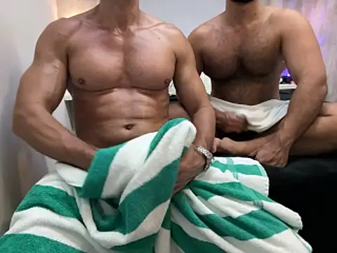 CasadoLutadorBigStuds 在線直播表演