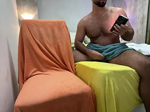 CasadoLutadorBigStuds Show Webcam