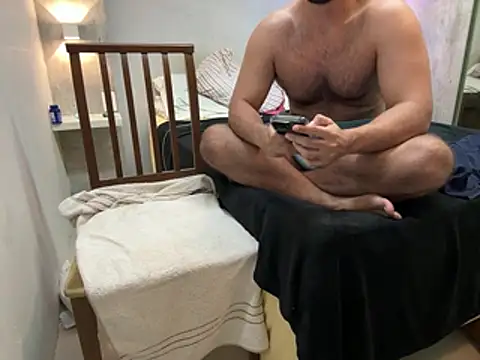 Webkamerová show CasadoLutadorBigStuds