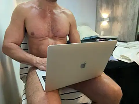 CasadoLutadorBigStuds Webcam show