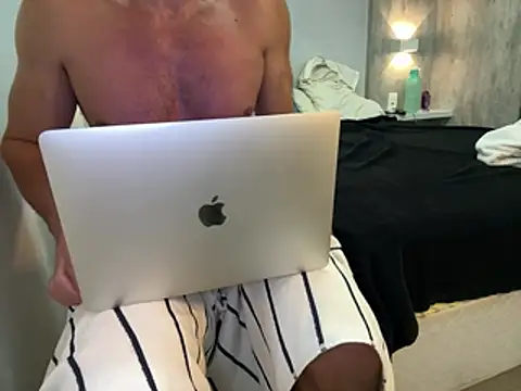 CasadoLutadorBigStuds Webcam show
