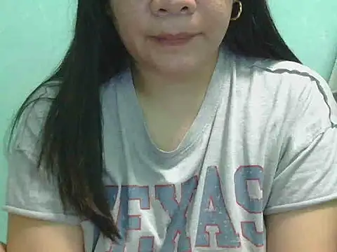 XXX chat uživo modela Charmingchub