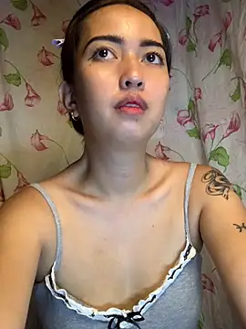 צ'אט XXX בשידור חי של XXnaughty_08XX