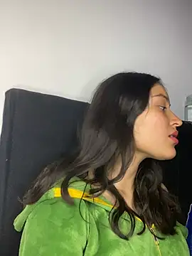 צ'אט XXX בשידור חי של hotwife26