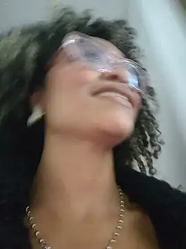 BiiancaEstradaa's Webcam Show