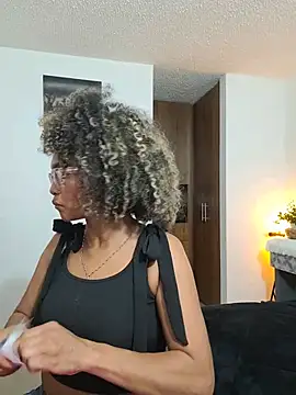 BiiancaEstradaa 라이브 XXX 채팅