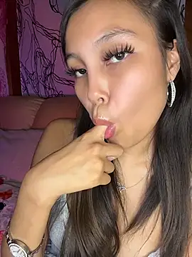 lillytiller Webcamshow