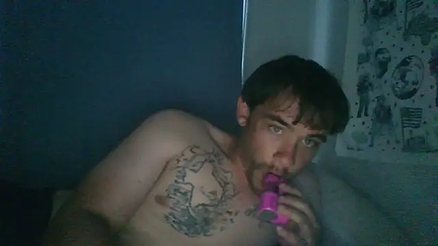 FirstTimeEvr Show in webcam