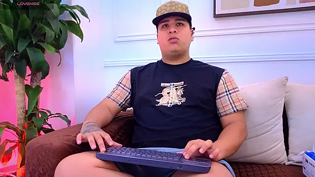 Naim_Bennetsex's Webcam Show