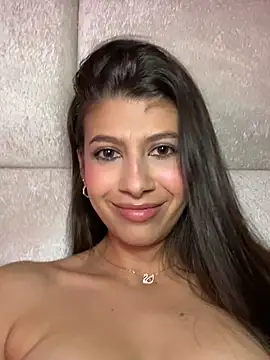 Lenapink19 Adlı Modelin Canlı XXX Sohbeti