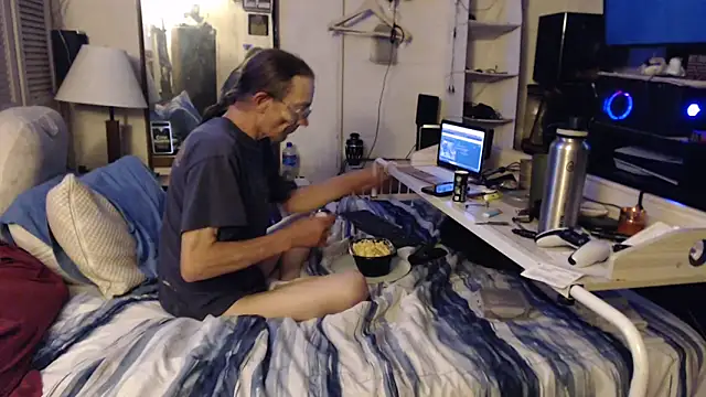 Puff0169 Show Webcam