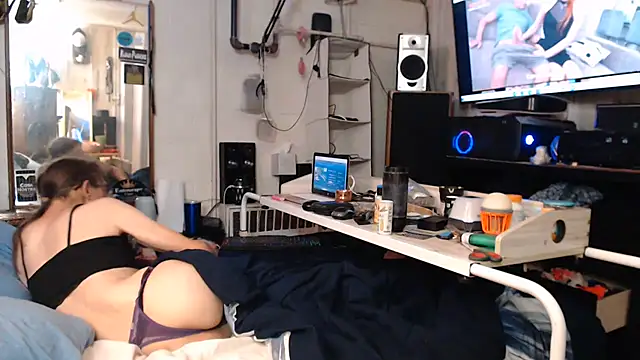 Puff0169 Webcam show