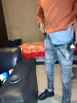 RETURNOFTPNUTS' Webcam Show
