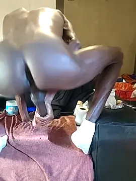 RETURNOFTPNUTS Webcam show