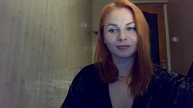 Show modela Kisa26311 na web-kameri