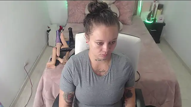 patty_squirt_ Obrolan Langsung XXX