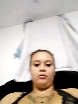 غرفة دردشة patty_squirt_ المباشرة