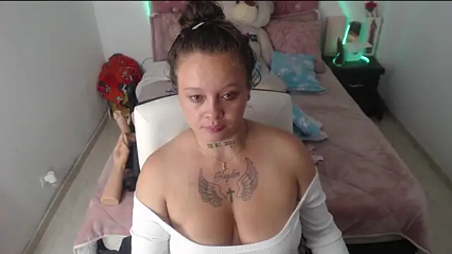 patty_squirt_ Adlı Modelin Canlı XXX Sohbeti