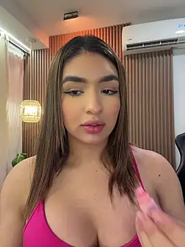 jenn_fit Show in webcam