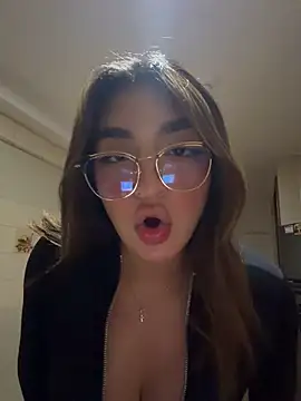 jenn_fit's Webcam Show