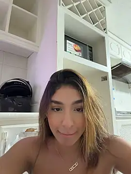 jenn_fit: διαδικτυακό σόου στην κάμερα