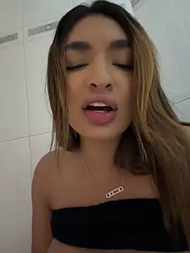 jenn_fit's Webcam Show
