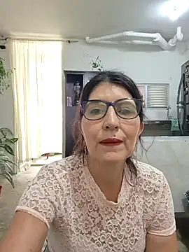 swity_foster: διαδικτυακό σόου στην κάμερα
