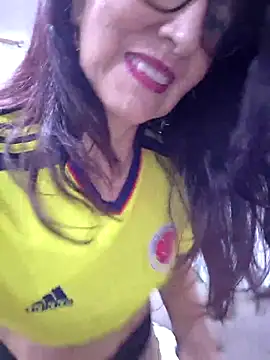swity_foster Adlı Modelin Canlı XXX Sohbeti