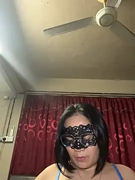 Pertunjukan Kamera Web LyiaaaZy