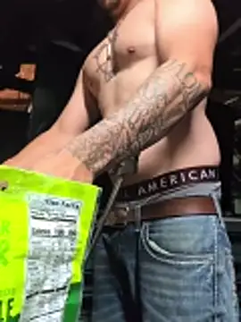 twistafatpipe webkamerás műsora