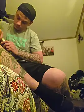 twistafatpipe's Webcam Show