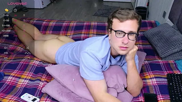 DennisGartmanB's Webcam Show