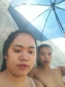 Show modela EATALLUCANPUSSYPINAY na web-kameri