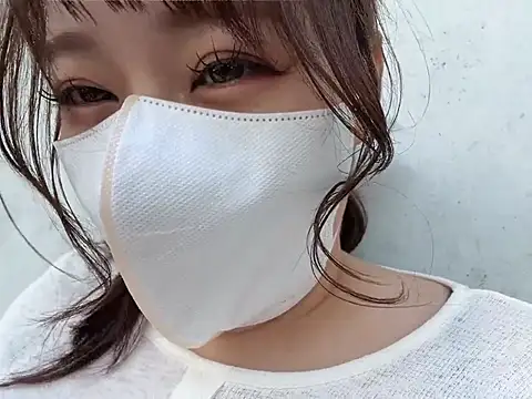 natsumi_NTR_TV – Naživo chatovacia miestnosť