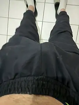 הופעת וובקאם של Dicksxdd