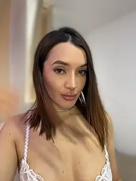 Bella-taylorr's Live XXX Chat