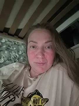 Kiss_Eva élő XXX-chatje