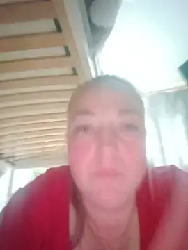 Show modela Kiss_Eva na web-kameri