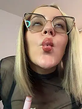 CurvyLust_x ওয়েবক্যাম শো