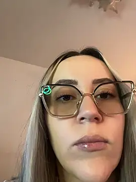 CurvyLust_x's Webcam Show
