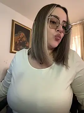 CurvyLust_x's Webcam Show