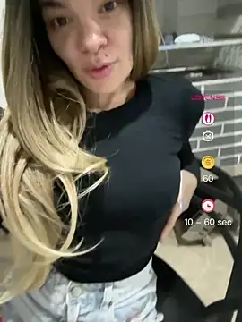 Show de HeavenAylin na webcam