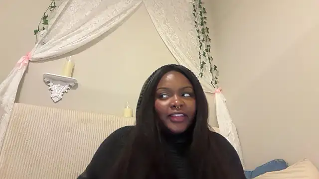 SpoiledEboni – live chatrum