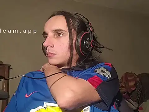 Pokazy przed kamerką – papito20cm