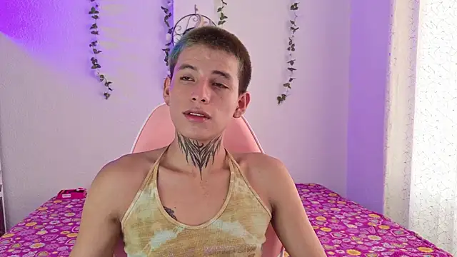 Kitsune_rei webcam show