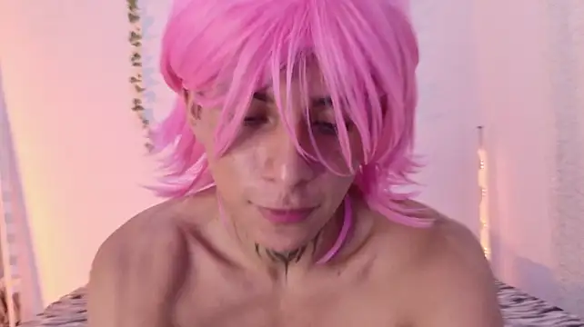 Kitsune_rei Show in webcam
