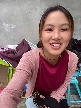 hoa_mai's Live Chat Room